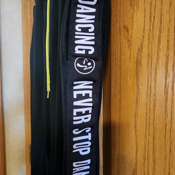 ZUMBAWEAR - Picture 2 of 7